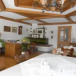 Familienbauernhof Strassbauer * Steinakirchen Am Forst
