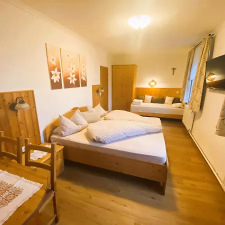 Farmház Familienbauernhof Strassbauer *