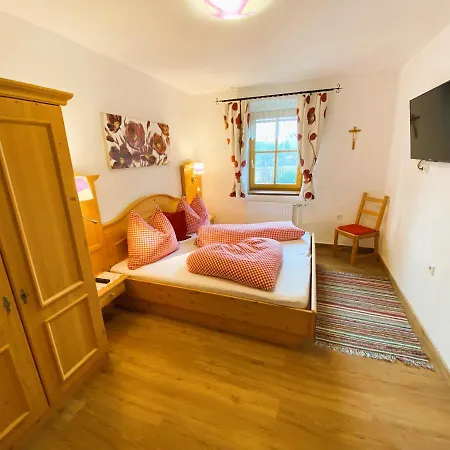 Familienbauernhof Strassbauer Farmház