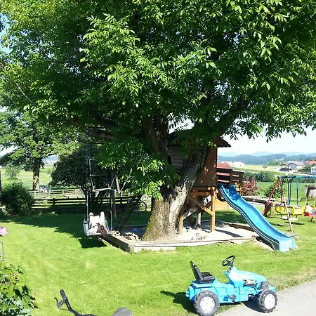 Familienbauernhof Strassbauer Steinakirchen am Forst