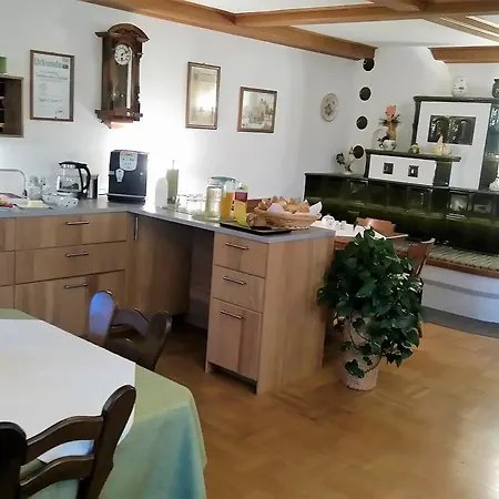 Familienbauernhof Strassbauer