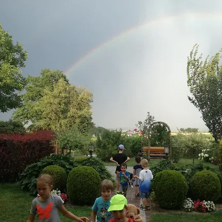Farmház Familienbauernhof Strassbauer *