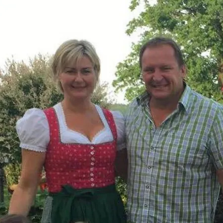 Familienbauernhof Strassbauer Steinakirchen am Forst