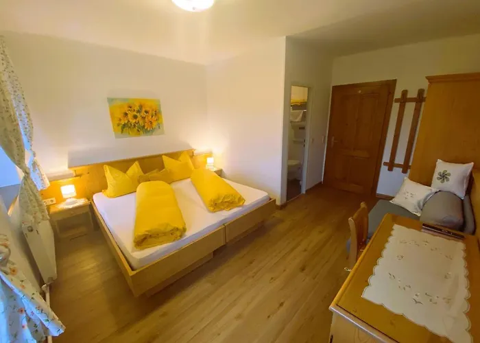 Familienbauernhof Strassbauer