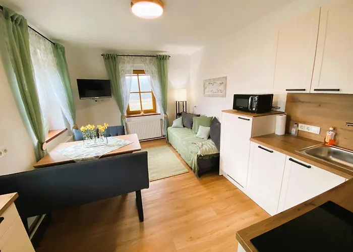 Familienbauernhof Strassbauer Lantgård *