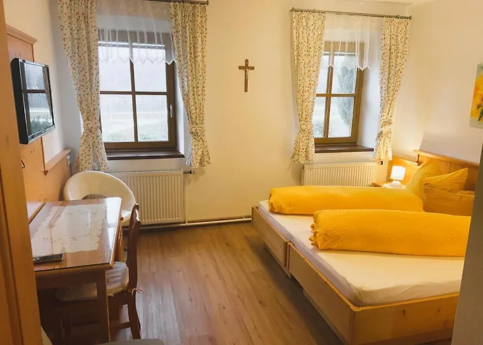 Lantgård Familienbauernhof Strassbauer