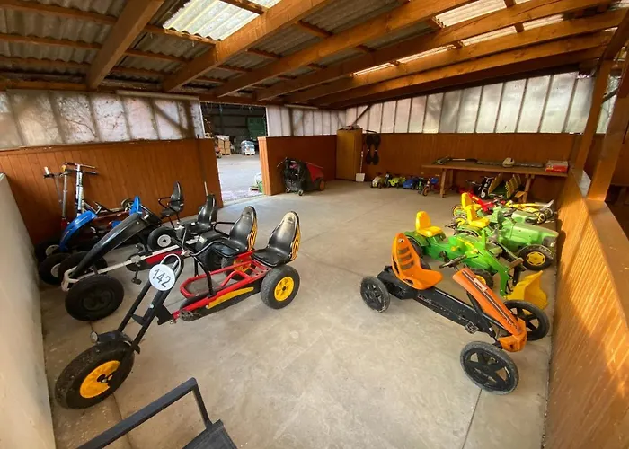 Familienbauernhof Strassbauer *