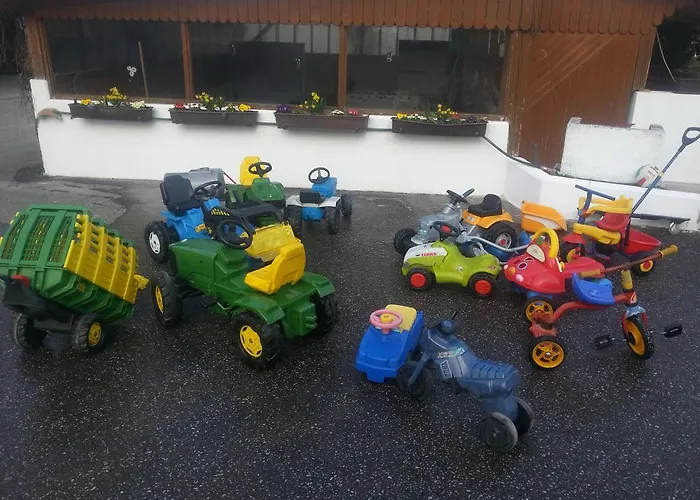 Familienbauernhof Strassbauer