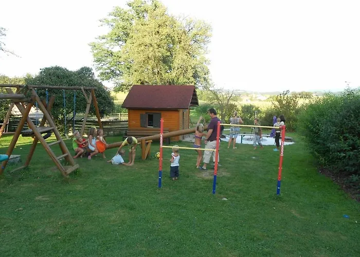 Familienbauernhof Strassbauer