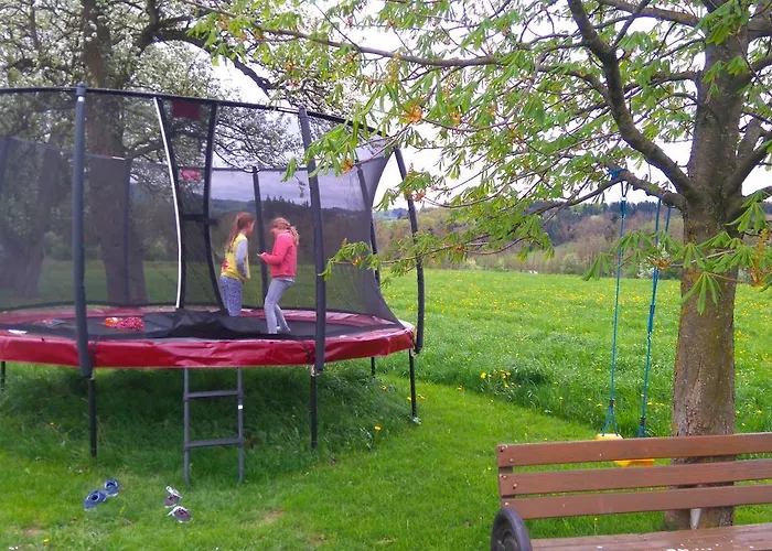 Lantgård Familienbauernhof Strassbauer *